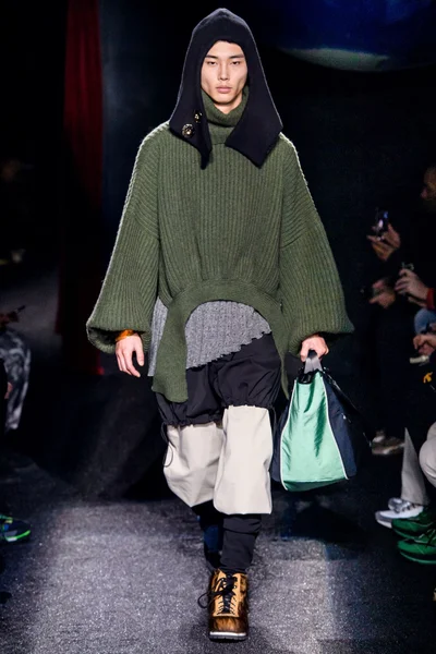 Look 13